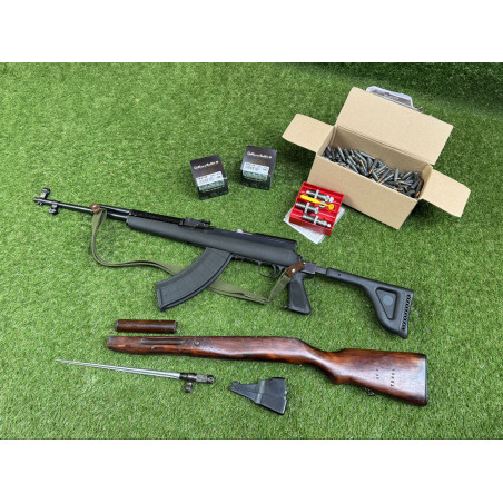 VENDUE - Lot Izhevsk SKS Simonov 7,62x39mm + Crosse pliante + Baïonnette + 350 cartouches + Jeux d'outils LEE