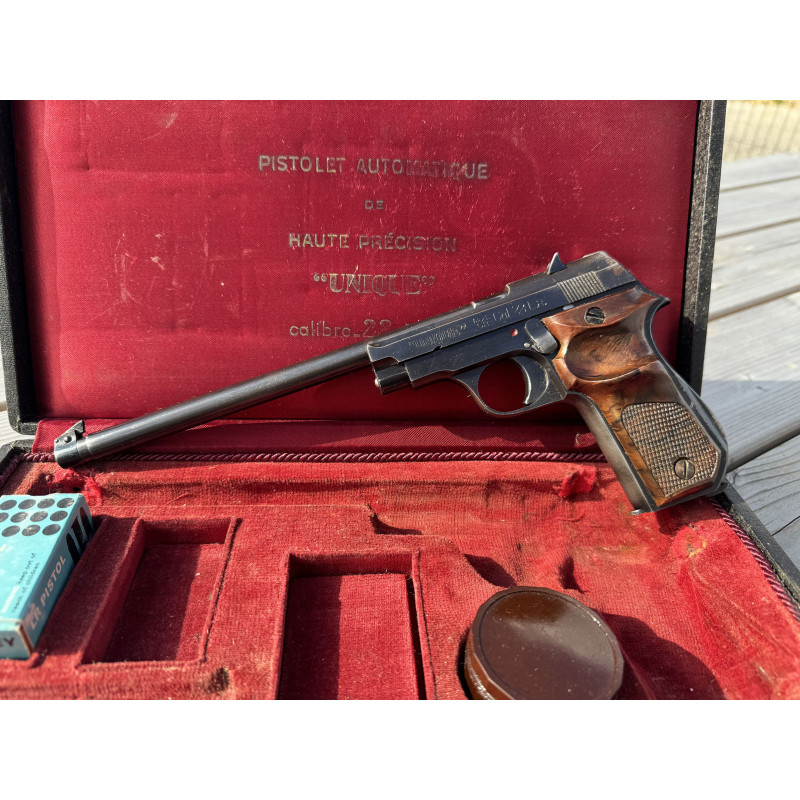 OCCASION VENDUE - Pistolet UNIQUE Mod. 52 Haute Précision Cal. 22LR