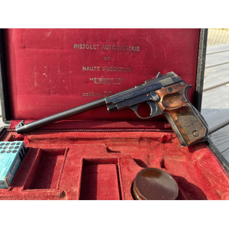 OCCASION VENDUE - Pistolet UNIQUE Mod. 52 Haute Précision Cal. 22LR