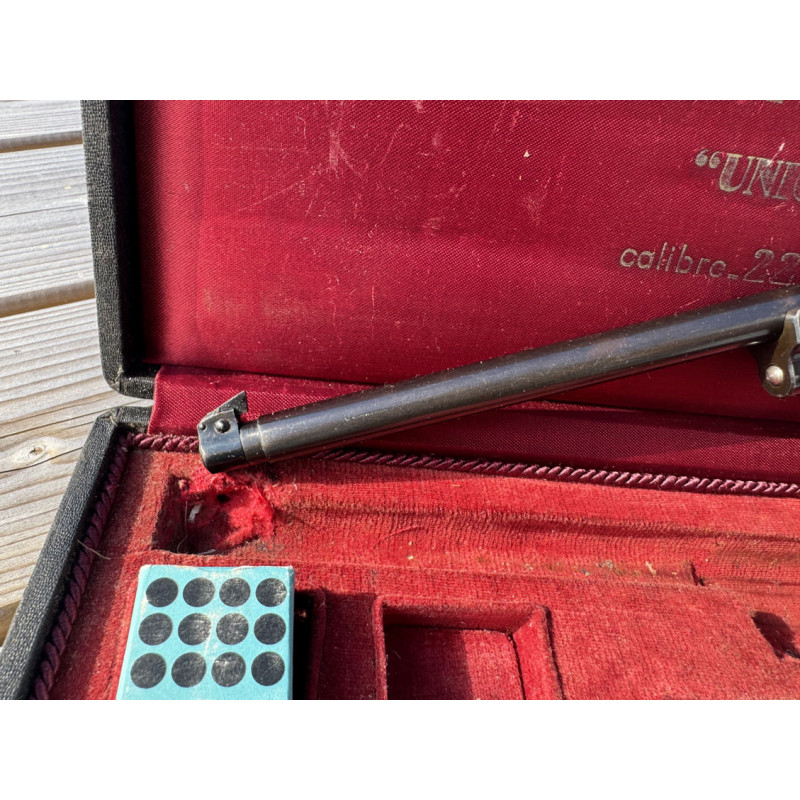 OCCASION VENDUE - Pistolet UNIQUE Mod. 52 Haute Précision Cal. 22LR