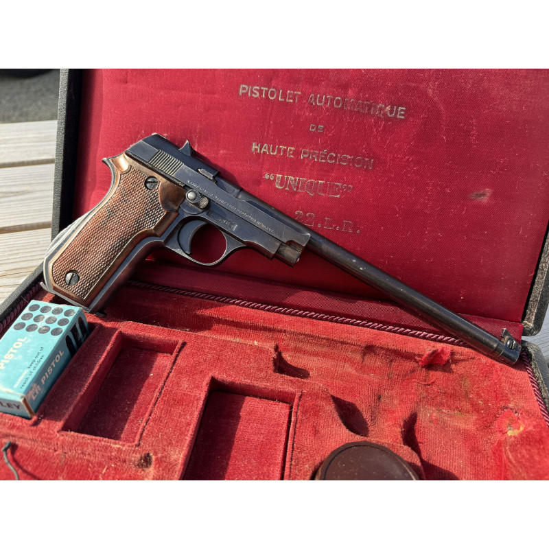 OCCASION VENDUE - Pistolet UNIQUE Mod. 52 Haute Précision Cal. 22LR