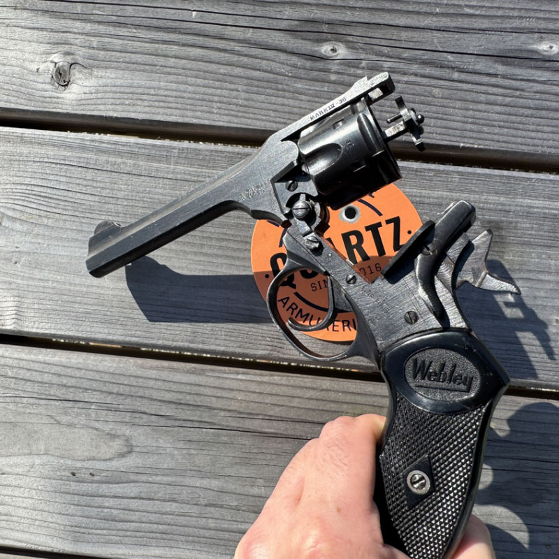 OCCASION - WEBLEY & SCOTT Mark IV Canon 5 pouces Cal. 38 S&W "WAR FINISH" WWII - GRADE A+