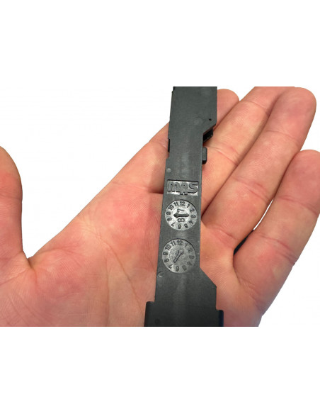 COLLECTION VENDUE - Fusil d'Assaut GIAT MAS FAMAS à plombs 4,5mm CO2 Etat Neuf avec 1 Chargeur et Guide Utilisateur