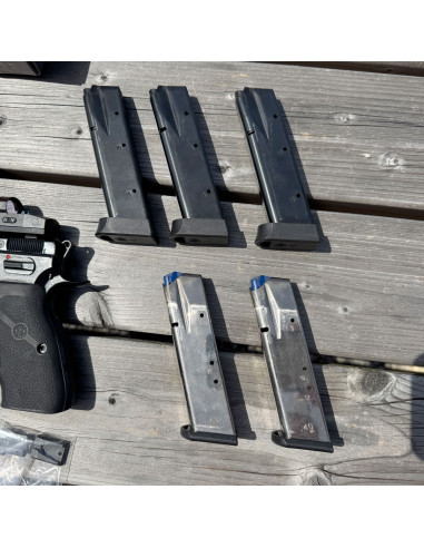 OCCASION - Pistolet CZ 75 SP-01 Shadow Cal. 9X19mm + Point Rouge VORTEX Venom + 5 Chargeurs