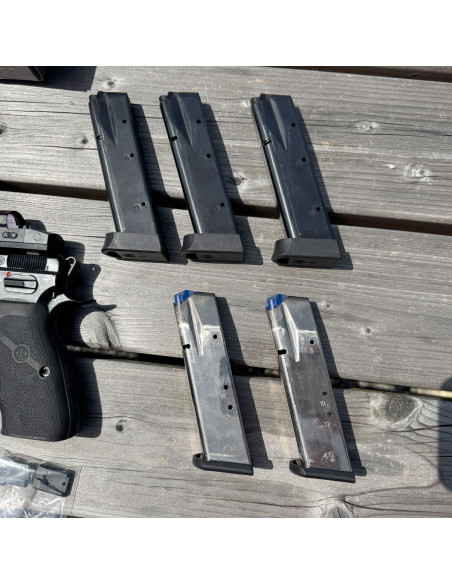 OCCASION - Pistolet CZ 75 SP-01 Shadow Cal. 9X19mm + Point Rouge VORTEX Venom + 5 Chargeurs